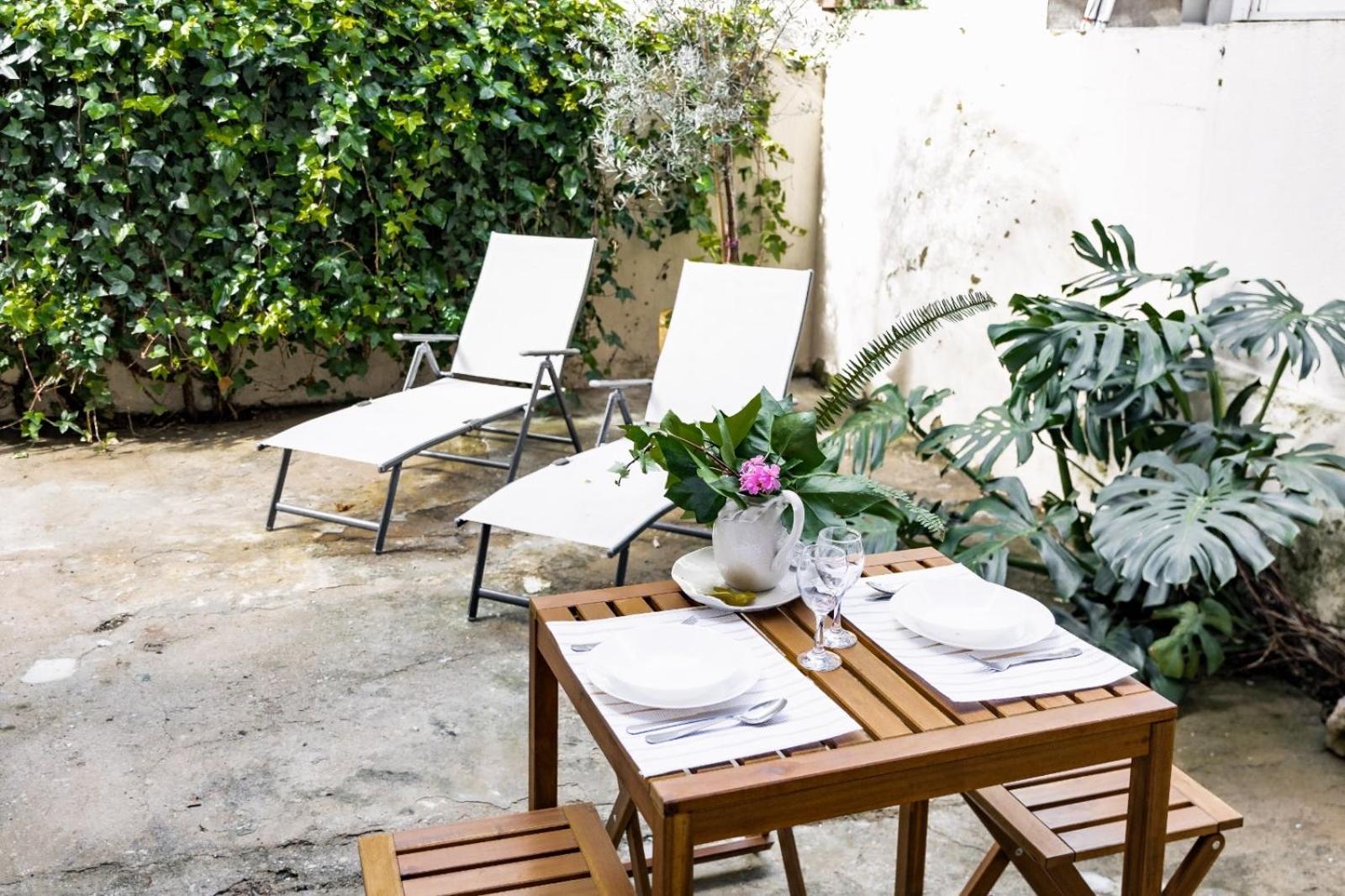Sunny Patio Appartement